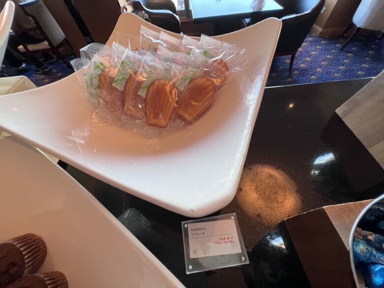 ウェスティン東京 ラウンジ ティータイム ブログ プラチナ 朝食 予約 メニュー