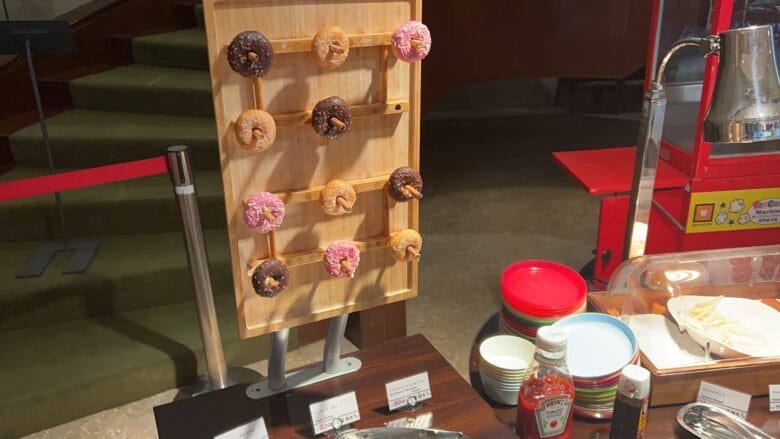 シェラトングランデトーキョーベイ ビュッフェ 朝食 料金 時間