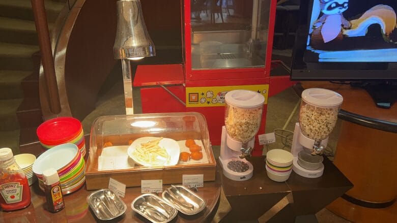 シェラトングランデトーキョーベイ ビュッフェ 朝食 料金 時間