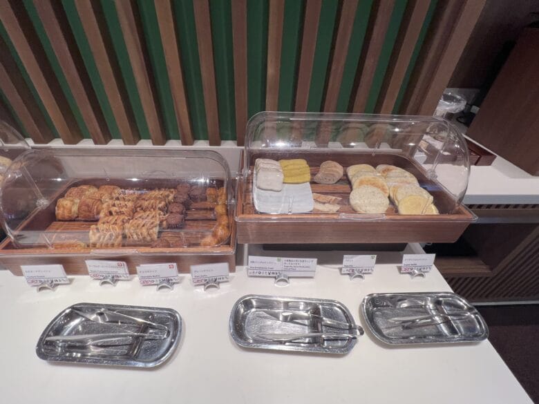 シェラトングランデトーキョーベイ ビュッフェ 朝食 料金 時間