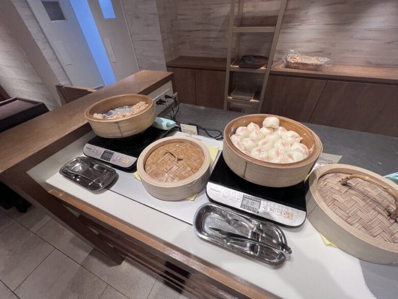シェラトングランデトーキョーベイ ビュッフェ 朝食 料金 時間