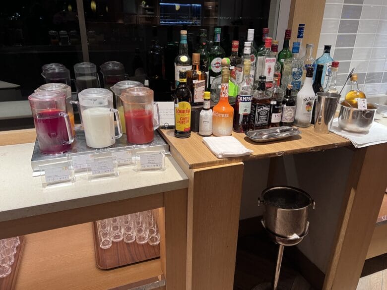 シェラトングランデトーキョーベイ クラブラウンジ アルコール 夜ご飯