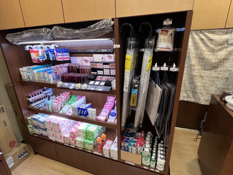 シェラトングランデトーキョーベイ　コンビニ　売店