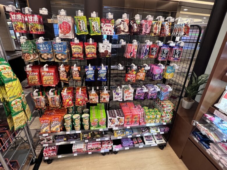 シェラトングランデトーキョーベイ　コンビニ　売店